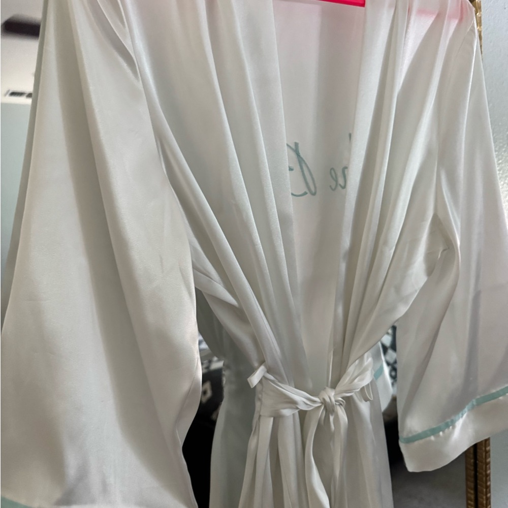 Elegant White Bride Robe